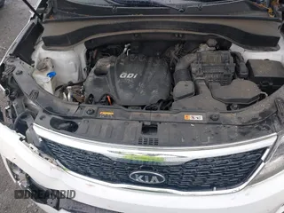 2015 Kia Sorento LX with VIN 5XYKTCA63FG586054, listed as a IAAI auction lot 42246543 with 159,427 mi miles and . Bid and sale history available at DreamBid. Image 10.