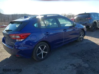 2022 Subaru Impreza Premium with VIN 4S3GTAV66N3726718, listed as a IAAI auction lot 41217564 with 35,639 mi miles. Bid and sale history available at carsss.com. Image 4.