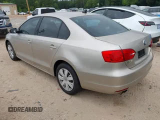 2014 Volkswagen Jetta SE with VIN 3VWD07AJXEM216277, listed as a IAAI auction lot 42748790 with 162,369 mi miles and . Bid and sale history available at DreamBid. Image 3.