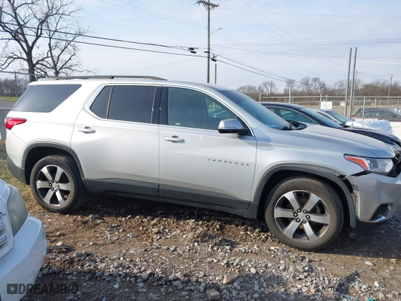 2019 Chevrolet Traverse LT Leather with VIN 1GNERHKW7KJ269791, listed as a IAAI auction lot 41599390 with 182,176 mi miles. Bid and sale history available at carsss.com. Image 13.