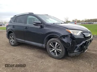 2018 Toyota RAV4 XLE z VIN 2T3WFREV8JW475748, wystawiony jako Copart lot #53929845 z przebiegiem 141 438 mil mil oraz Szkoda całkowita • Salvage title. Historia ofert i sprzedaży dostępna na DreamBid. Obrazek 4.