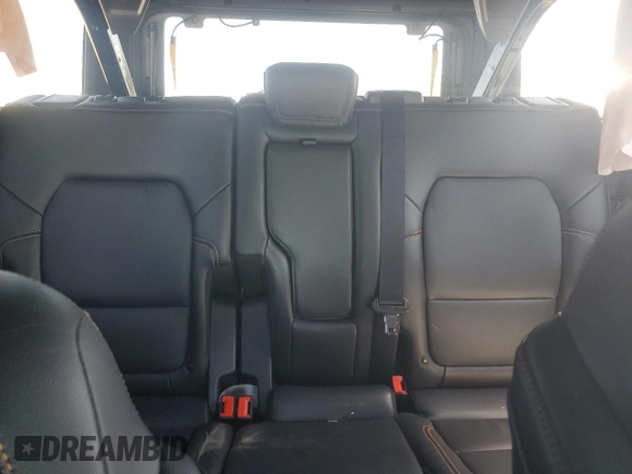 2024 Ford Bronco Badlands z VIN 1FMEE9BP6RLA19522, wystawiony jako Copart lot #52170655 z przebiegiem 10 057 mil mil oraz Szkoda całkowita • Salvage title. Historia ofert i sprzedaży dostępna na DreamBid. Obrazek 10.