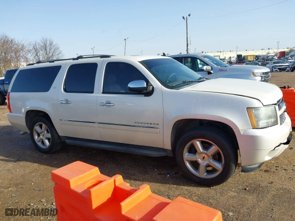 2011 Chevrolet Suburban LTZ with VIN 1GNSCKE02BR317269, listed as a IAAI auction lot 41446893 with 304,318 mi miles. Bid and sale history available at carsss.com. Image 13.