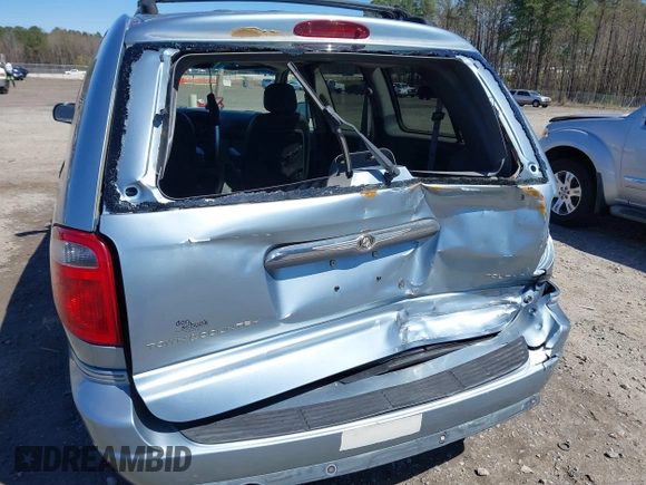 2005 Chrysler Town & Country Touring with VIN 2C4GP54L05R284612, listed as a IAAI auction lot 41839207 with 162,175 mi miles and . Bid and sale history available at DreamBid. Image 22.