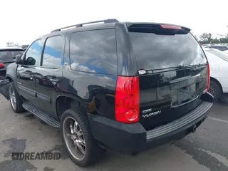2008 GMC Yukon SLT w/4SB with VIN 1GKFC13078R161685, listed as a IAAI auction lot 41539964 with 267,744 mi miles. Bid and sale history available at carsss.com. Image 3.