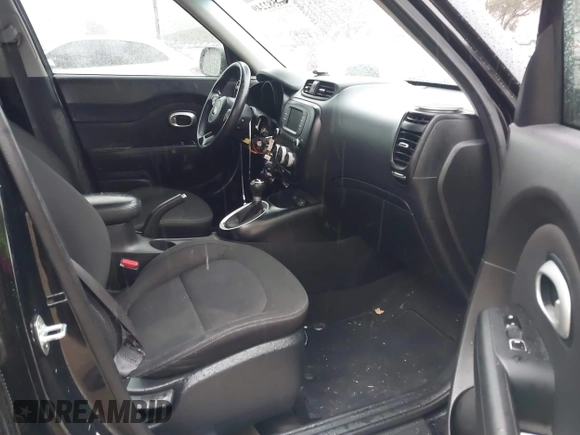 2018 Kia Soul with VIN KNDJN2A27J7549852, listed as a IAAI auction lot 41582249 with 90,527 mi miles. Bid and sale history available at carsss.com. Image 5.