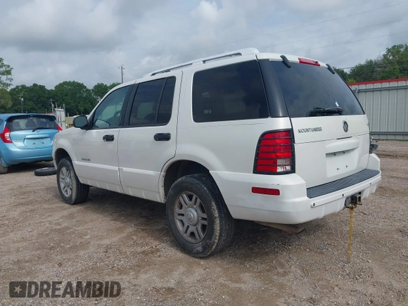 2002 Mercury Mountaineer Convenience with VIN 4M2ZU66W22ZJ33796, listed as a IAAI auction lot 42117153 with 269,022 mi miles and . Bid and sale history available at DreamBid. Image 3.