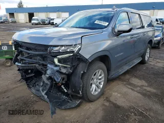 2022 Chevrolet Suburban LT with VIN 1GNSKCKD2NR274380, listed as a Copart auction lot 40988343 with 17,764 mi miles and Salvage Title. Bid and sale history available at DreamBid. Image 1.