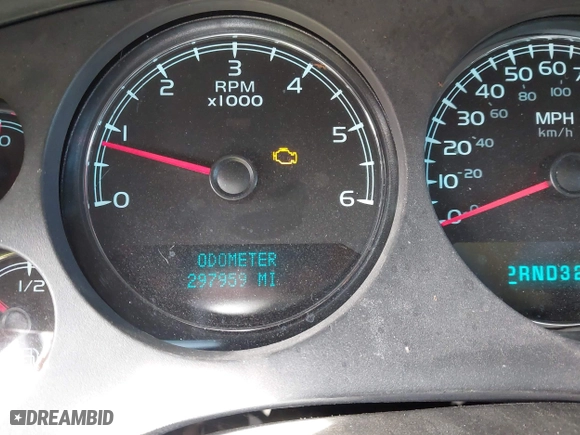 2007 Chevrolet Avalanche LTZ with VIN 3GNFK12317G113566, listed as a IAAI auction lot 41939386 with 297,959 mi miles. Bid and sale history available at carsss.com. Image 7.