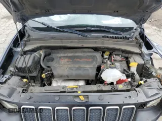 2020 Jeep Renegade Latitude z VIN ZACNJABB5LPL31028, wystawiony jako Copart lot #55539615 z przebiegiem 154 396 mil mil oraz Szkoda całkowita • Salvage title. Historia ofert i sprzedaży dostępna na DreamBid. Obrazek 12.