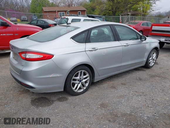 2016 Ford Fusion SE with VIN 3FA6P0H7XGR367222, listed as a IAAI auction lot 41951504 with 199,572 mi miles and . Bid and sale history available at DreamBid. Image 4.