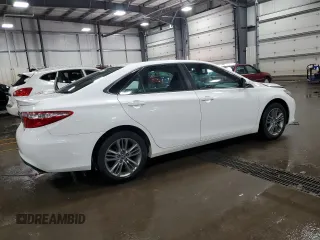 2015 Toyota Camry XLE with VIN 4T1BF1FK5FU049214, listed as a Copart auction lot 48486335 with 121,550 mi miles and Salvage Title. Bid and sale history available at carsss.com. Image 3.