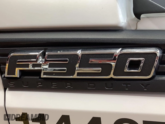 2014 Ford F-350 XL z VIN 1FTBF3A65EEB30118, wystawiony jako IAAI lot #42731343 z przebiegiem 114 298 mil mil oraz . Historia ofert i sprzedaży dostępna na DreamBid. Obrazek 18.
