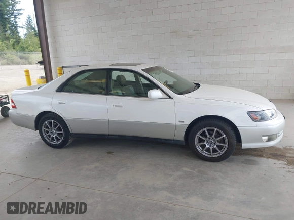 2000 Lexus ES 300 with VIN JT8BF28G7Y5096372, listed as a IAAI auction lot 42533248 with 188,179 mi miles and . Bid and sale history available at DreamBid. Image 13.