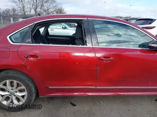2016 Volkswagen Passat S с VIN 1VWAT7A38GC011797, выставлен на аукционе IAAI как лот 41227670 с пробегом 128 238 миль миль и . История ставок и продаж доступна на DreamBid. Изображение 17.