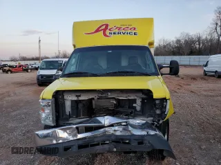 2016 Ford Econoline Commercial z VIN 1FDWE3FL7GDC36478, wystawiony jako Copart lot #86727284 z przebiegiem Nie podano mil oraz Szkoda całkowita • Salvage title. Historia ofert i sprzedaży dostępna na DreamBid. Obrazek 5.