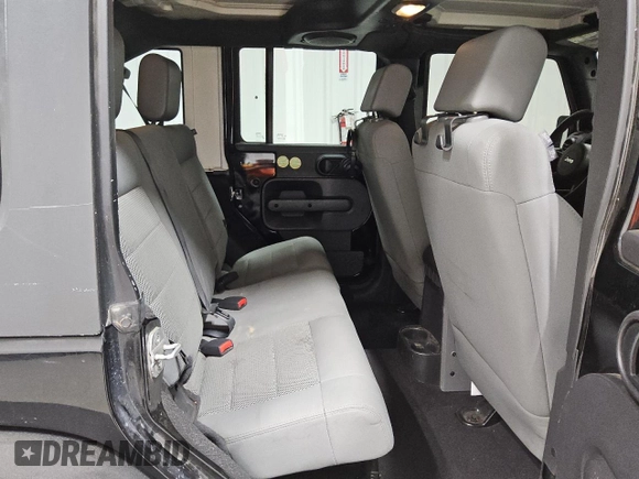 2008 Jeep Wrangler Unlimited Rubicon with VIN 1J8GA69138L590059, listed as a Copart auction lot 46785355 with 120,282 mi miles and Clean Title. Bid and sale history available at carsss.com. Image 10.