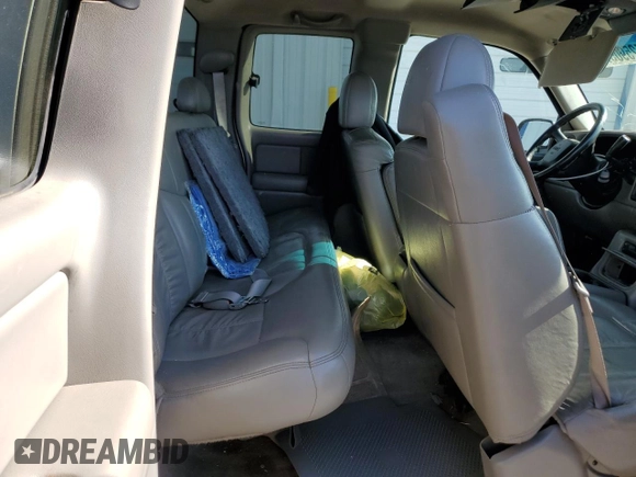 2002 GMC Sierra 1500 SLE z VIN 2GTEK19T221377505, wystawiony jako Copart lot #52590575 z przebiegiem 255 933 mil mil oraz Szkoda całkowita • Salvage title. Historia ofert i sprzedaży dostępna na DreamBid. Obrazek 10.