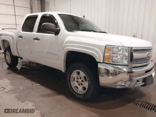 2012 Chevrolet Silverado 1500 LT with VIN 1GCPKSE71CF107277, listed as a IAAI auction lot 41505741 with 147,144 mi miles. Bid and sale history available at carsss.com. Image 1.