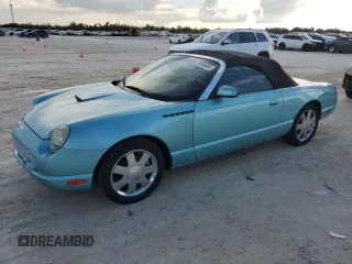 2002 Ford Thunderbird Hardtop Premium z VIN 1FAHP60A22Y123643, wystawiony jako Copart lot #73840684 z przebiegiem 47 589 mil mil oraz Szkoda całkowita • Salvage title. Historia ofert i sprzedaży dostępna na DreamBid. Obrazek 1.
