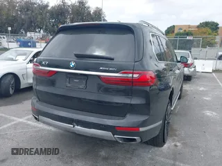 2020 BMW X7 xDrive40i z VIN 5UXCW2C03L9A00546, wystawiony jako IAAI lot #42057736 z przebiegiem 65 121 mil mil oraz . Historia ofert i sprzedaży dostępna na DreamBid. Obrazek 4.