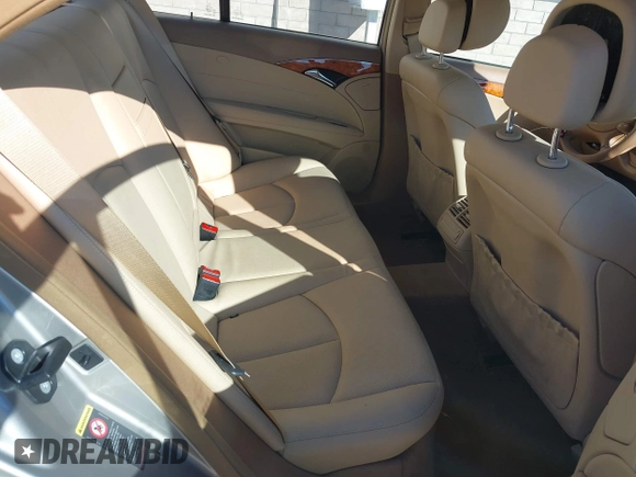 2009 Mercedes-Benz E 350 Luxury with VIN WDBUF56X19B407911, listed as a IAAI auction lot 41328511 with 25,015 mi miles and . Bid and sale history available at carsss.com. Image 8.