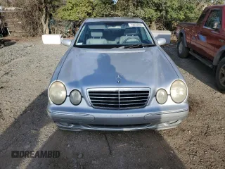 2001 Mercedes-Benz E-Class AWD with VIN WDBJF82J41X052567, listed as a Copart auction lot 75853904 with 111,491 mi miles and Clean Title. Bid and sale history available at carsss.com. Image 5.