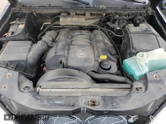 2005 Mercedes-Benz M 350 with VIN 4JGAB57E95A556723, listed as a Copart auction lot 52584115 with 232,283 mi miles and Salvage title. Bid and sale history available at DreamBid. Image 12.