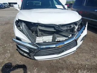 2021 Chevrolet Blazer LT с VIN 3GNKBDRS2MS510306, выставлен на аукционе IAAI как лот 42267830 с пробегом 96 745 миль миль и . История ставок и продаж доступна на DreamBid. Изображение 6.