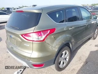 2013 Ford Escape SE z VIN 1FMCU0GX2DUD94471, wystawiony jako IAAI lot #42655476 z przebiegiem 146 578 mil mil oraz . Historia ofert i sprzedaży dostępna na DreamBid. Obrazek 4.