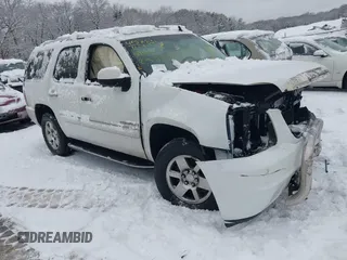 2008 GMC Yukon Denali z VIN 1GKFK63898J201334, wystawiony jako IAAI lot #41528354 z przebiegiem Nie podano mil oraz . Historia ofert i sprzedaży dostępna na DreamBid. Obrazek 1.