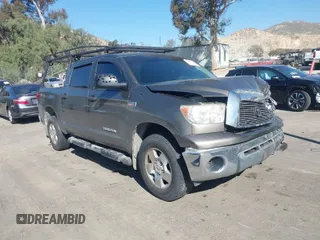 2008 Toyota Tundra z VIN 5TFEV54178X038920, wystawiony jako IAAI lot #41668006 z przebiegiem 217 053 mil mil oraz . Historia ofert i sprzedaży dostępna na DreamBid. Obrazek 1.