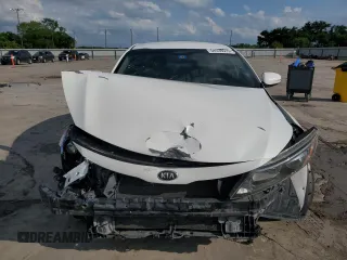 2015 Kia Optima LX z VIN KNAGM4A7XF5640151, wystawiony jako Copart lot #54538515 z przebiegiem 97 610 mil mil oraz Szkoda całkowita • Salvage title. Historia ofert i sprzedaży dostępna na DreamBid. Obrazek 5.