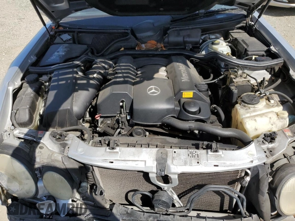 2000 Mercedes-Benz E-Class with VIN WDBJF65J4YB159268, listed as a Copart auction lot 50923115 with 127,650 mi miles and Salvage Title. Bid and sale history available at carsss.com. Image 11.