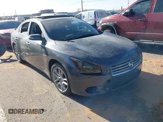 2010 Nissan Maxima SV z VIN 1N4AA5AP8AC815904, wystawiony jako IAAI lot #42321213 z przebiegiem 87 823 mil mil oraz . Historia ofert i sprzedaży dostępna na DreamBid. Obrazek 1.