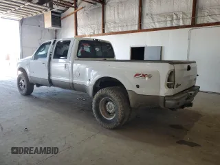 2006 Ford F-350 XL with VIN 1FTWW33P66EA97347, listed as a Copart auction lot 54573915 with 286,058 mi miles and Salvage Title. Bid and sale history available at DreamBid. Image 2.