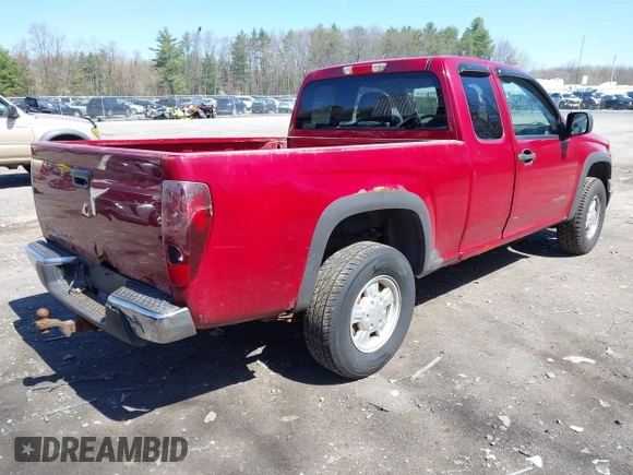 2005 Chevrolet Colorado LS Z71 with VIN 1GCDT196058222276, listed as a IAAI auction lot 42136363 with 999,999 mi miles. Bid and sale history available at carsss.com. Image 4.
