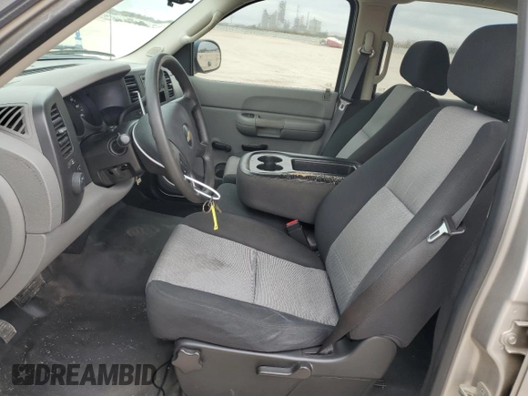 2007 Chevrolet Silverado 1500 Work Truck with VIN 2GCEC13C371519647, listed as a Copart auction lot 84474094 with 95,258 mi miles and Salvage Title. Bid and sale history available at DreamBid. Image 7.