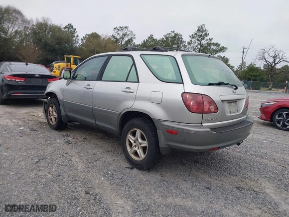 2000 Lexus RX 300 with VIN JT6GF10U4Y0072005, listed as a IAAI auction lot 41632324 with 236,004 mi miles. Bid and sale history available at carsss.com. Image 3.