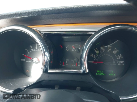 2007 Ford Mustang GT Deluxe with VIN 1ZVFT82H775239834, listed as a IAAI auction lot 41637789 with 175,655 mi miles. Bid and sale history available at carsss.com. Image 7.