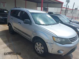 2007 Mitsubishi Outlander ES z VIN JA4MS31X17Z008178, wystawiony jako IAAI lot #41809924 z przebiegiem 262 004 mil mil oraz . Historia ofert i sprzedaży dostępna na DreamBid. Obrazek 1.