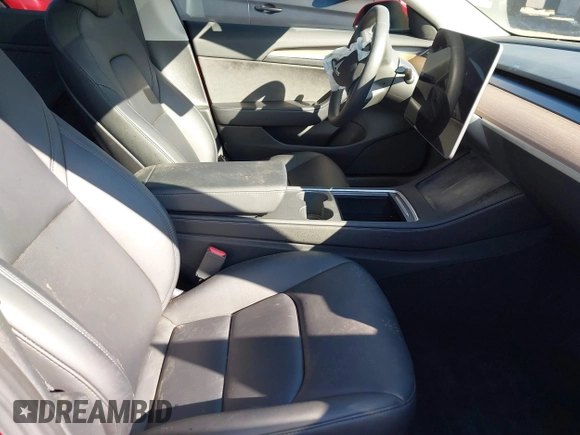 2023 Tesla Model 3 z VIN 5YJ3E1EA8PF463179, wystawiony jako IAAI lot #41738318 z przebiegiem 37 990 mil mil oraz . Historia ofert i sprzedaży dostępna na DreamBid. Obrazek 5.