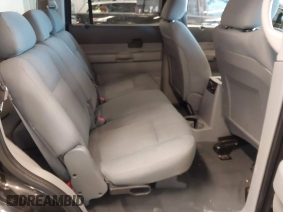 2008 Dodge Durango с VIN 1D8HB38N48F127746, выставлен на аукционе IAAI как лот 41371441 с пробегом 204 796 миль миль и . История ставок и продаж доступна на DreamBid. Изображение 8.