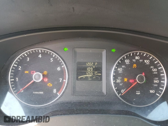 2014 Volkswagen Jetta SE with VIN 3VWD17AJ0EM423581, listed as a Copart auction lot 57253094 with 126,610 mi miles and Salvage title. Bid and sale history available at DreamBid. Image 9.