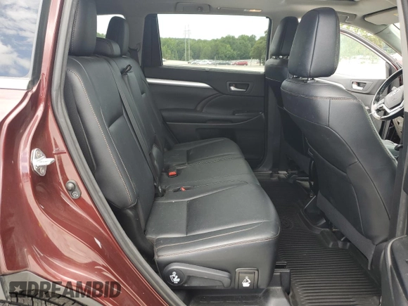 2017 Toyota Highlander XLE with VIN 5TDJZRFH0HS410785, listed as a Copart auction lot 64236895 with Not provided miles and Salvage title. Bid and sale history available at DreamBid. Image 11.