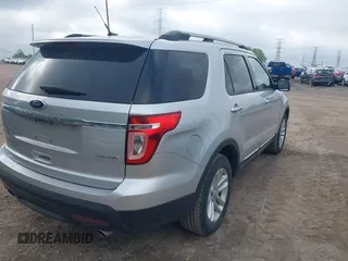 2013 Ford Explorer XLT with VIN 1FM5K7D8XDGC48662, listed as a IAAI auction lot 42182134 with 220,064 mi miles. Bid and sale history available at carsss.com. Image 4.
