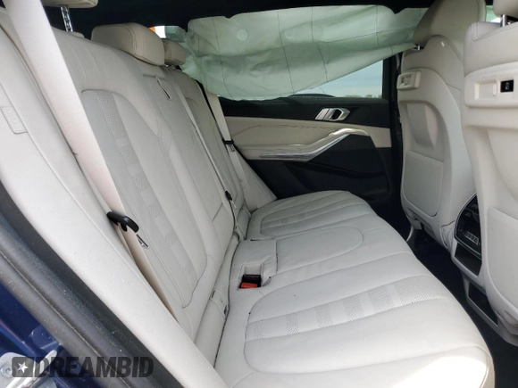 2022 BMW X5 xDrive40i z VIN 5UXCR6C05N9K39353, wystawiony jako Copart lot #51664805 z przebiegiem Nie podano mil oraz Szkoda całkowita • Salvage title. Historia ofert i sprzedaży dostępna na DreamBid. Obrazek 10.