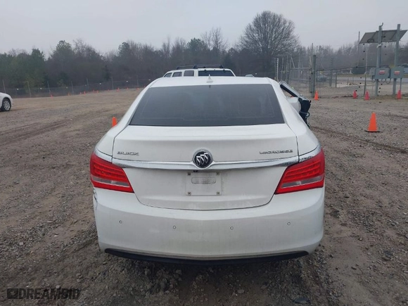 2014 Buick LaCrosse Leather with VIN 1G4GB5GR6EF197122, listed as a IAAI auction lot 41499248 with 120,111 mi miles. Bid and sale history available at carsss.com. Image 17.