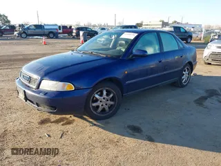 1998 Audi A4 с VIN WAUCB28D4WA204939, выставлен на аукционе IAAI как лот 41409756 с пробегом 202 037 миль миль и . История ставок и продаж доступна на DreamBid. Изображение 2.