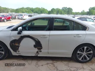 2016 Subaru Legacy Limited z VIN 4S3BNAN62G3045222, wystawiony jako IAAI lot #42162808 z przebiegiem 98 029 mil mil oraz . Historia ofert i sprzedaży dostępna na DreamBid. Obrazek 14.